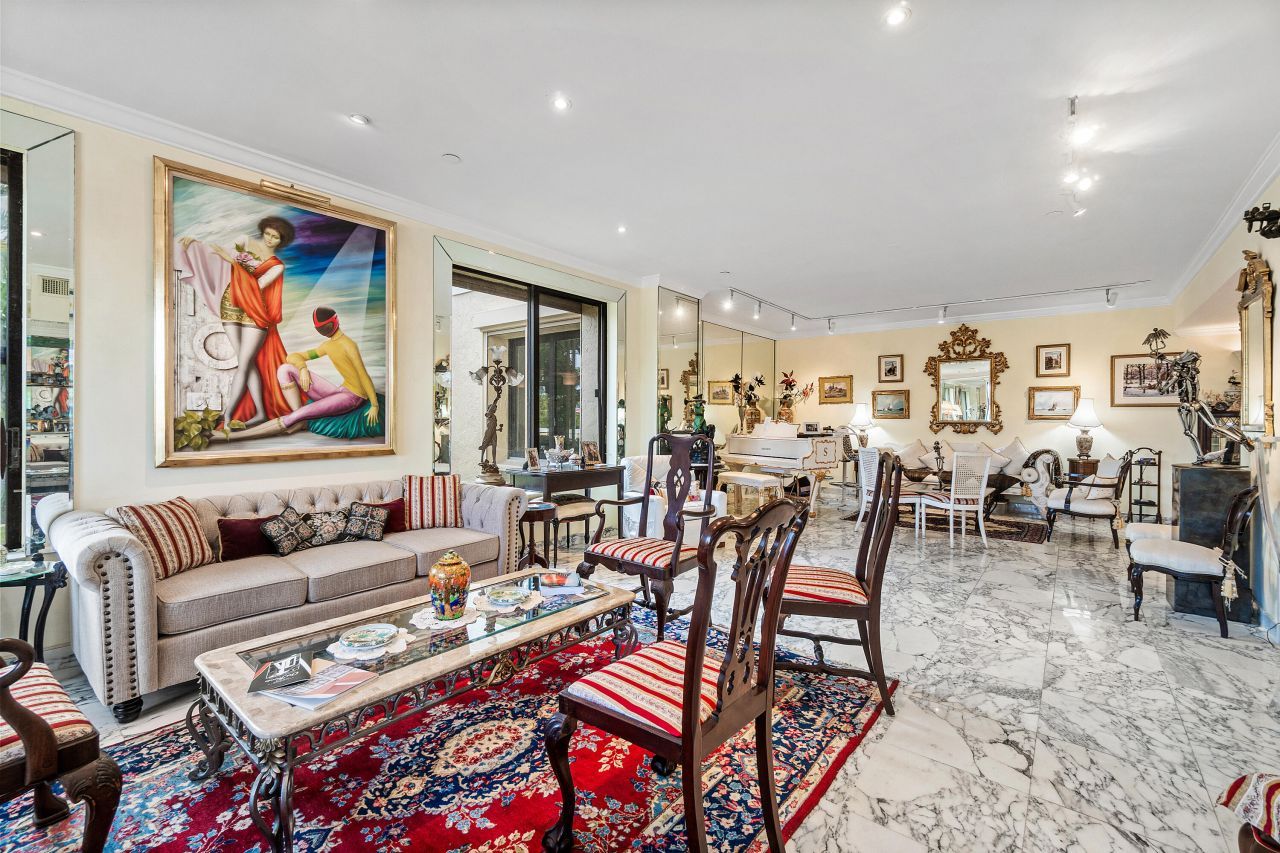 150 Bradley Place, Unit 101, Palm Beach, FL 33480 Photo