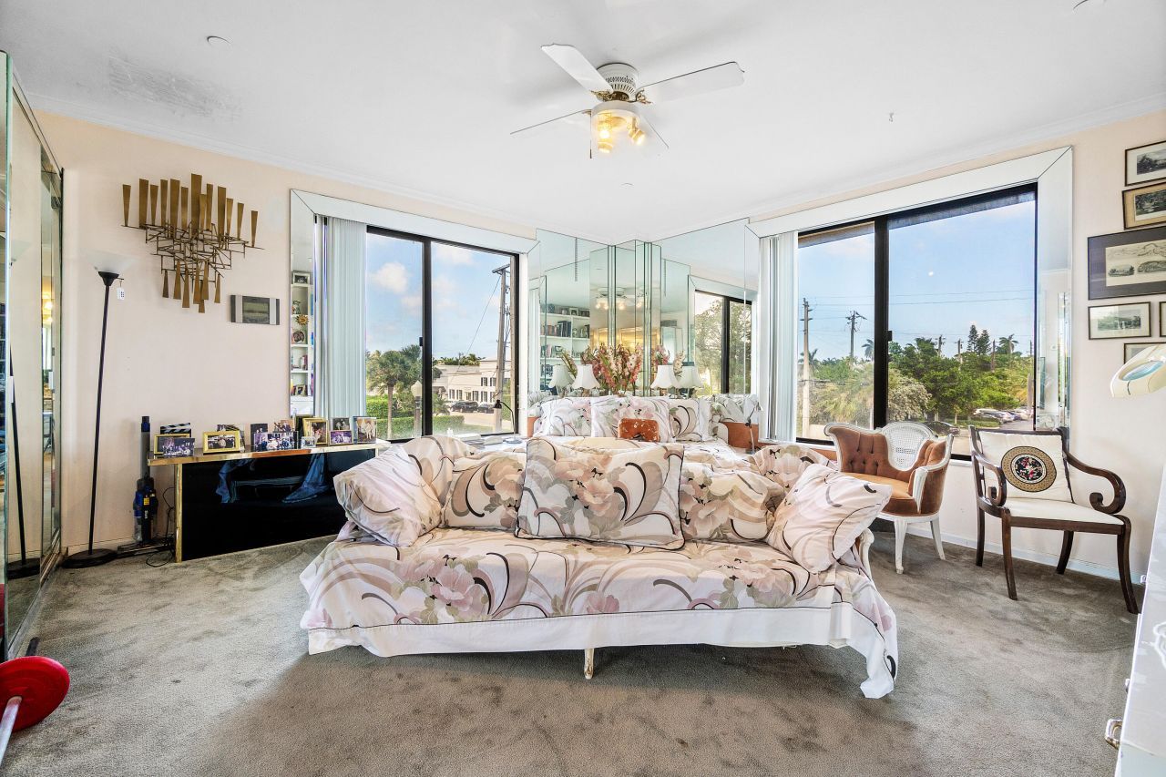 150 Bradley Place, Unit 101, Palm Beach, FL 33480 Photo