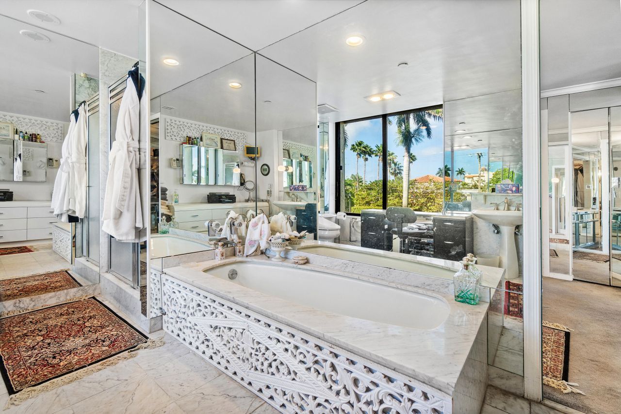 150 Bradley Place, Unit 101, Palm Beach, FL 33480 Photo