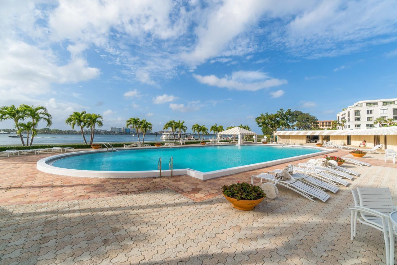 150 Bradley Place, Unit 101, Palm Beach, FL 33480 Photo