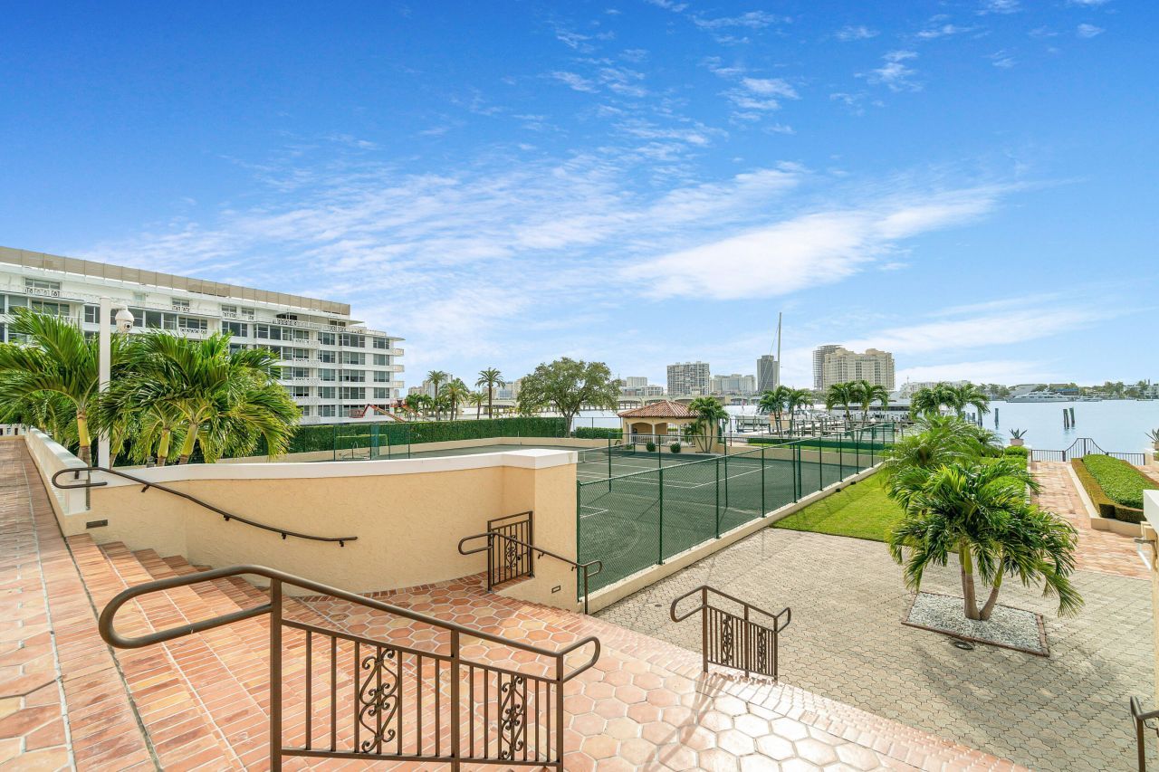 150 Bradley Place, Unit 101, Palm Beach, FL 33480 Photo