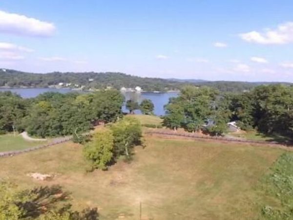 3696 Crown Point Rd, Louisville, TN 37777