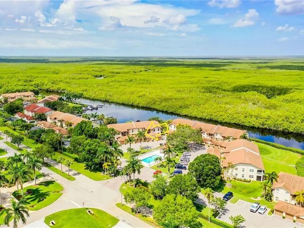 194 Newport DR, Unit 903, NAPLES, FL 34114