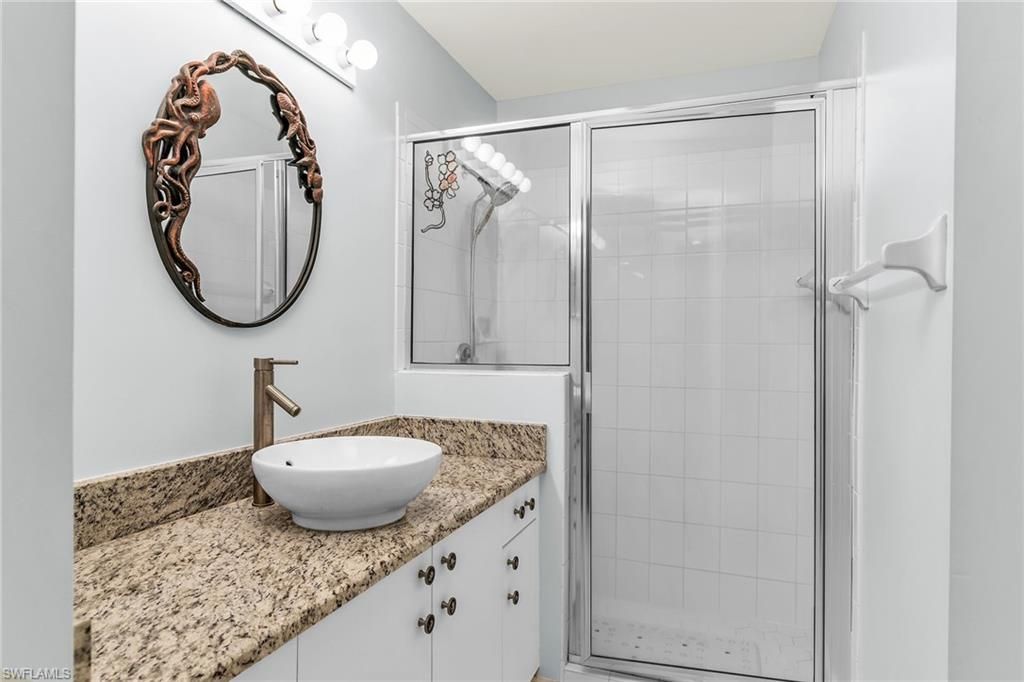 194 Newport Dr, Unit 903, Naples, FL 34114 Photo