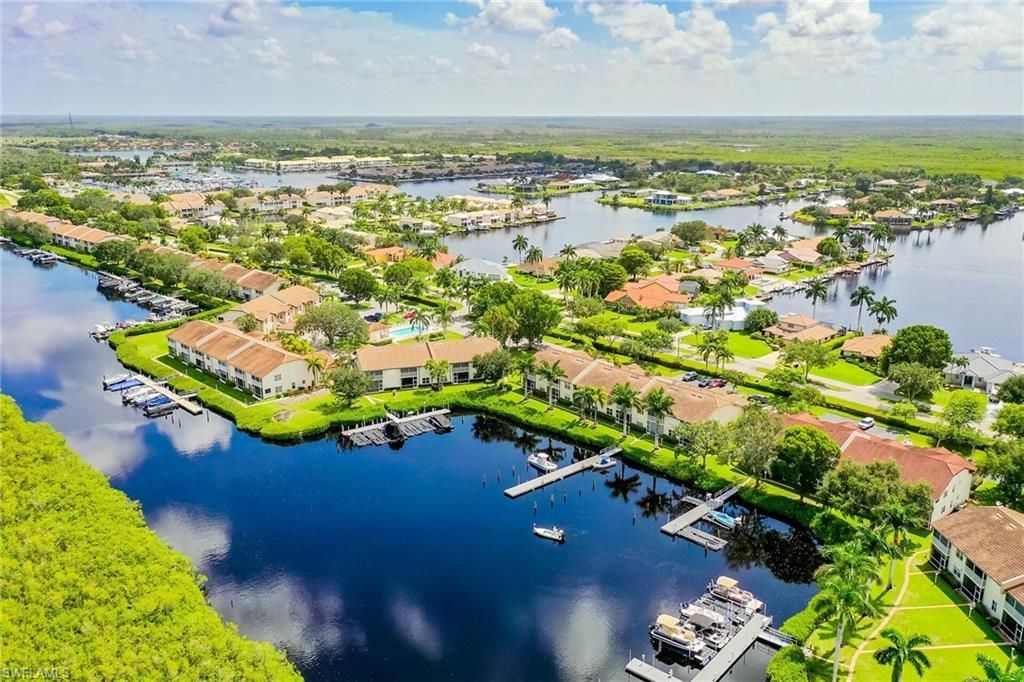 194 Newport Dr, Unit 903, Naples, FL 34114 Photo