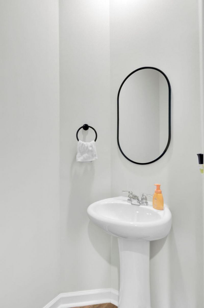 202 N Light Way Photo 18