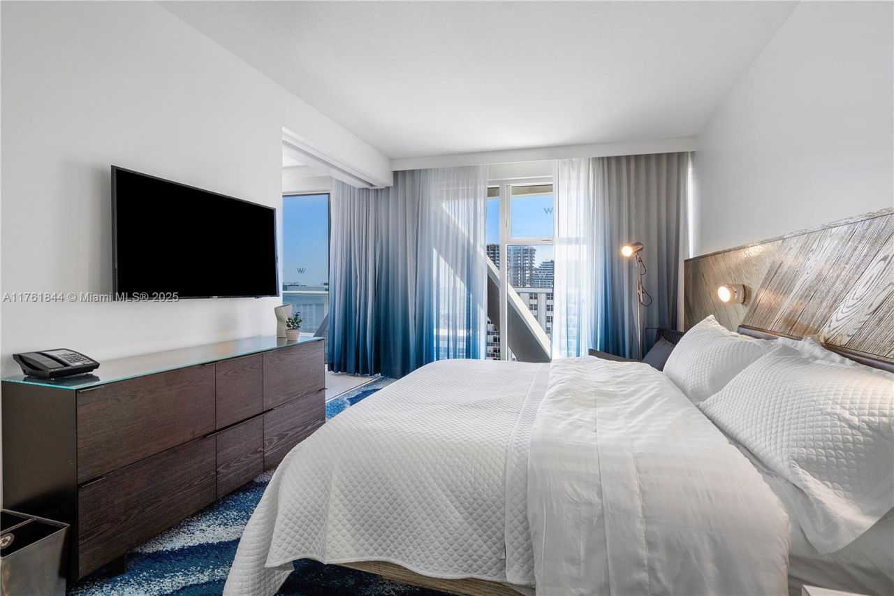 3101 Bayshore Dr, Unit 1505, Fort Lauderdale, FL 33304 Photo