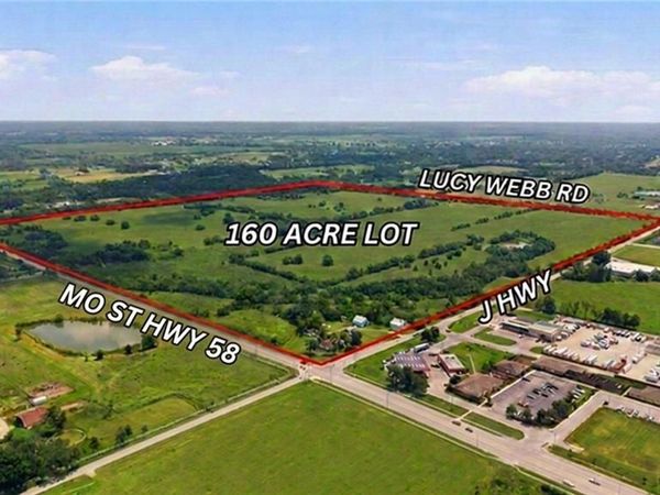 1101 E WALNUT Street, Raymore, MO 64083