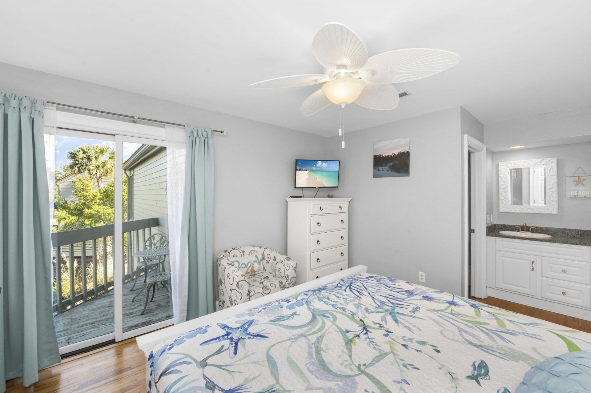 1638 Live Oak Park Photo 12