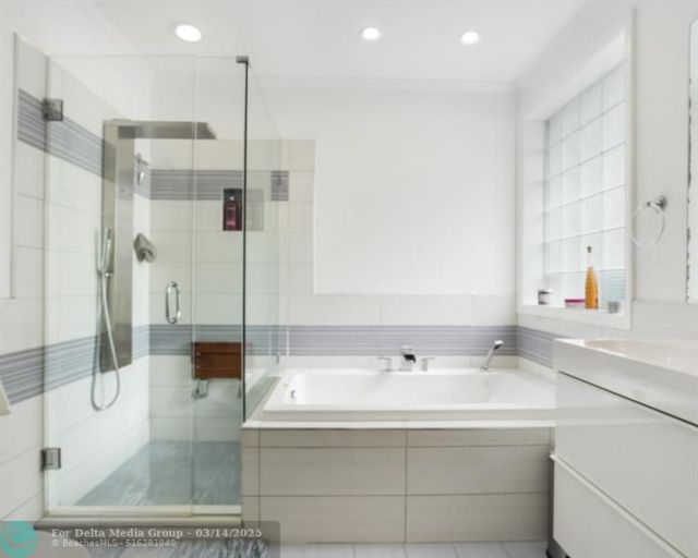 906 NW 83rd Drive, Coral Springs, FL 33071 Photo