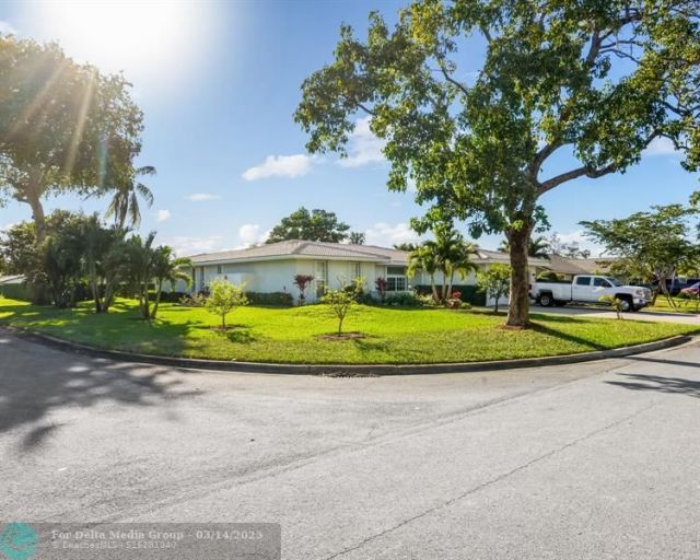 906 NW 83rd Drive, Coral Springs, FL 33071 Photo