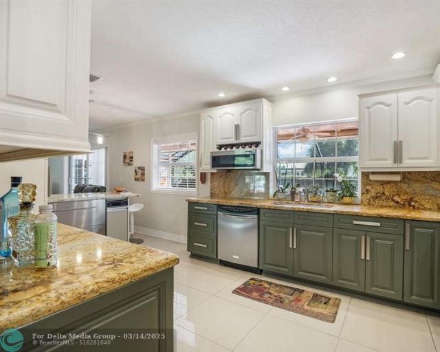 906 NW 83rd Drive, Coral Springs, FL 33071 Photo