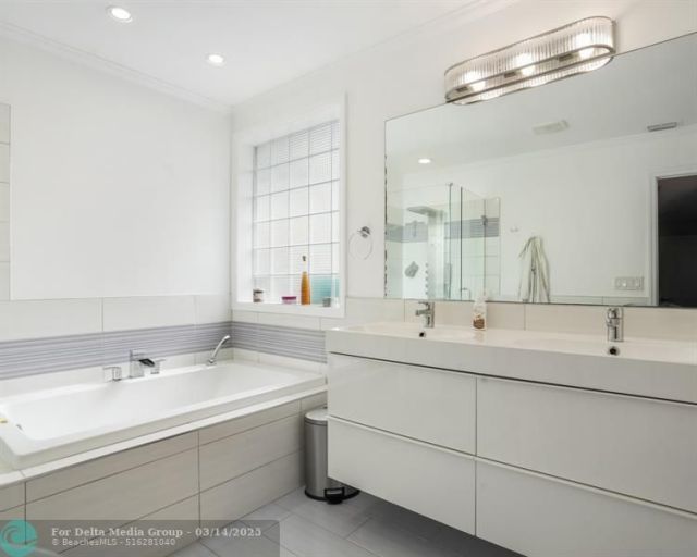 906 NW 83rd Drive, Coral Springs, FL 33071 Photo