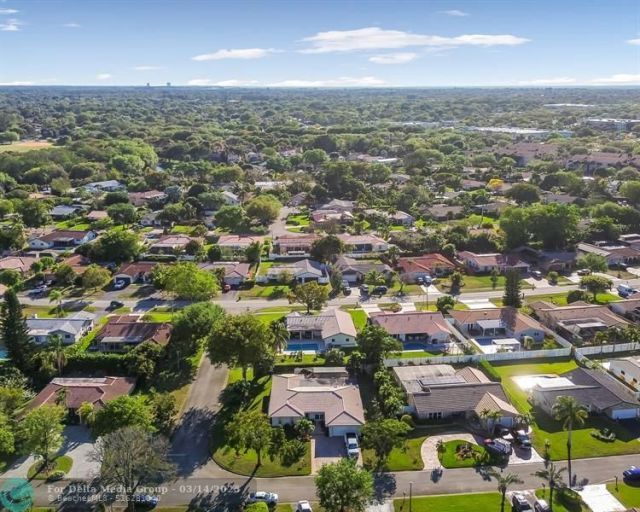 906 NW 83rd Drive, Coral Springs, FL 33071 Photo