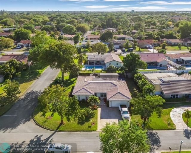 906 NW 83rd Drive, Coral Springs, FL 33071 Photo