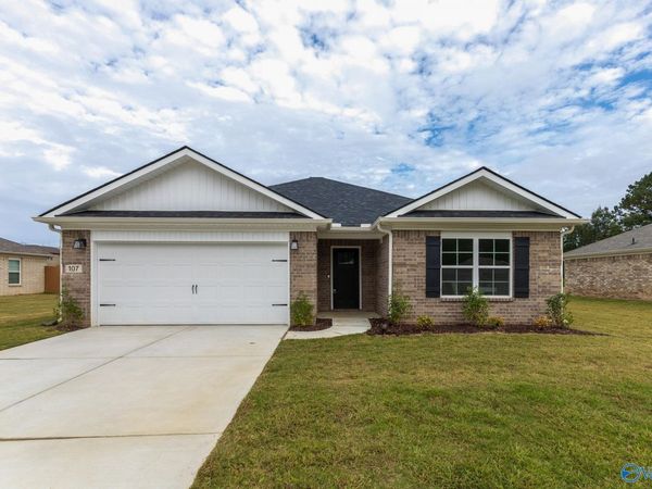 107 Gulf Hills Avenue, Toney, AL 35773