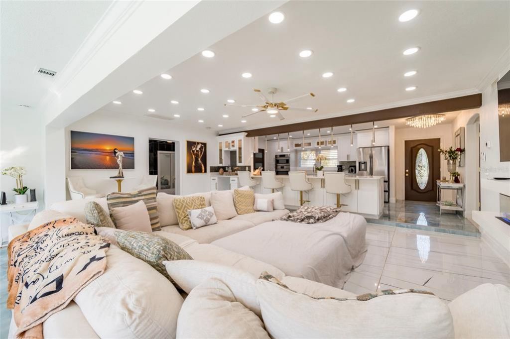 1772 Indian Rocks Road S, Largo, FL 33774 Photo