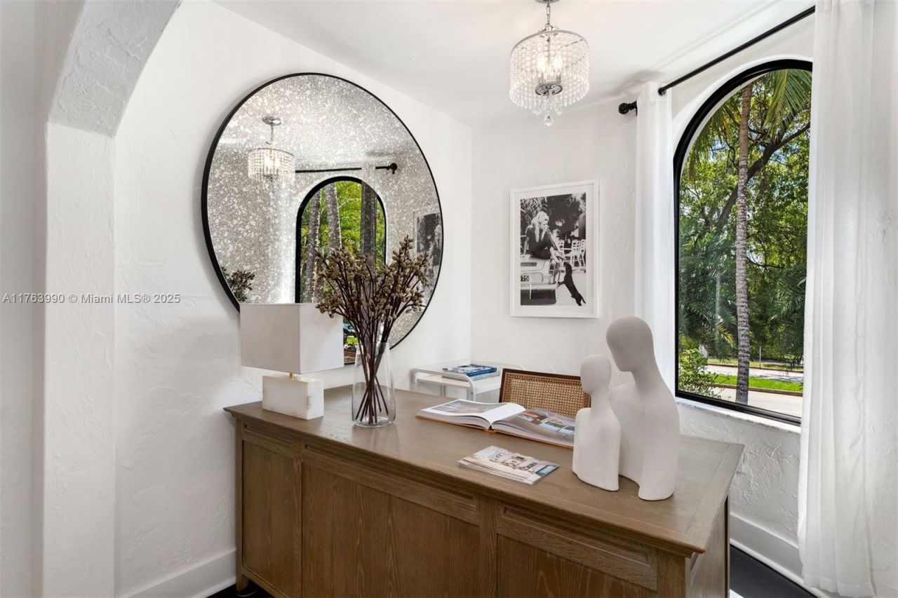 4430 Alton Rd, Miami Beach, FL 33140 Photo