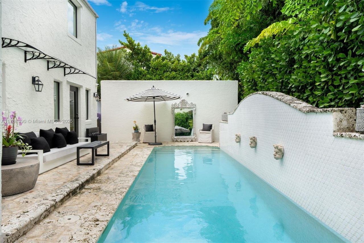 4430 Alton Rd, Miami Beach, FL 33140 Photo