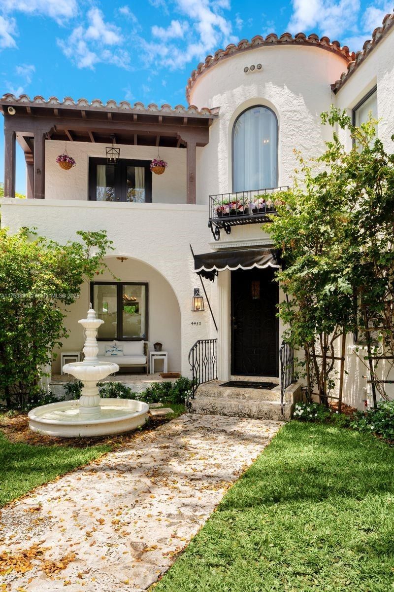 4430 Alton Rd, Miami Beach, FL 33140 Photo