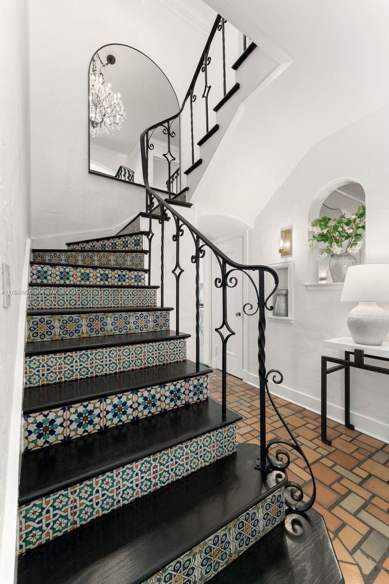 4430 Alton Rd, Miami Beach, FL 33140 Photo