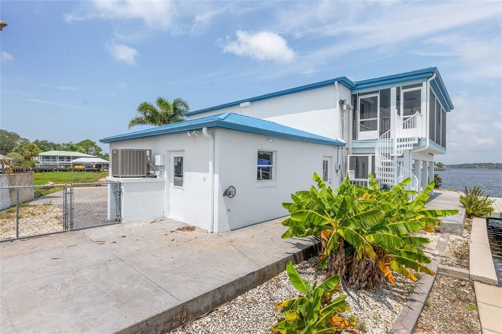 2243 N Kings Cove Point, Crystal River, FL 34429 Photo