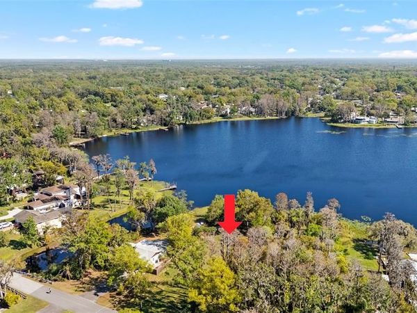 18703.5 LAKESHORE DRIVE, LUTZ, FL 33549