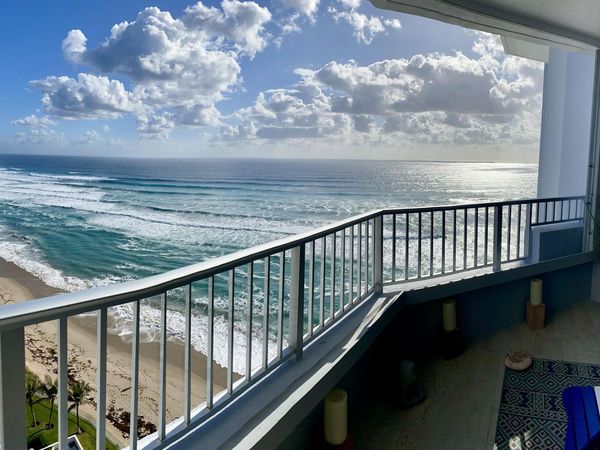 5200 N Ocean Drive, Unit 1503, Singer Island, FL 33404