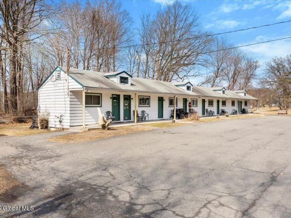 1049 River Road, Selkirk, NY 12158