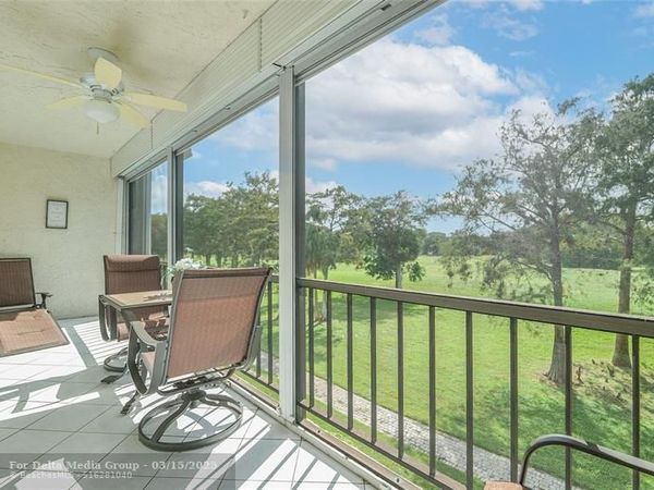 6100 NW 44th Street, Unit 307, Lauderhill, FL 33319