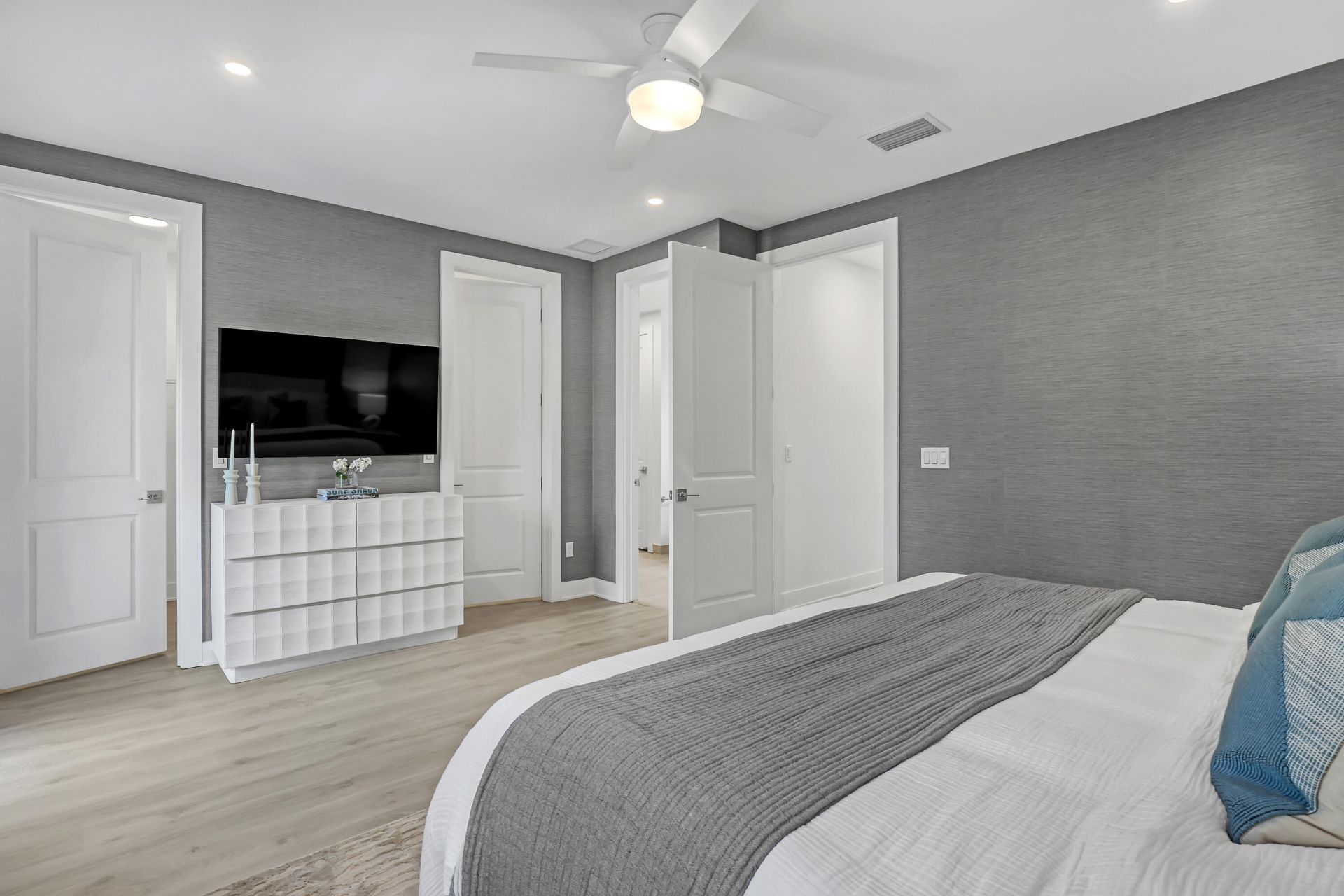 107 Royal Palm Circle, Tequesta, FL 33469 Photo