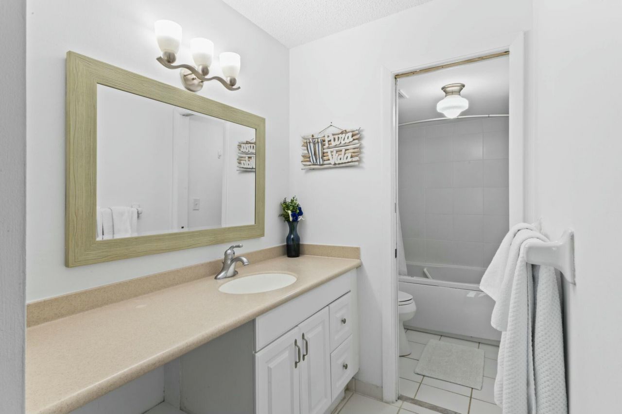 10152 S Ocean Drive, Unit 718 B, Jensen Beach, FL 34957 Photo