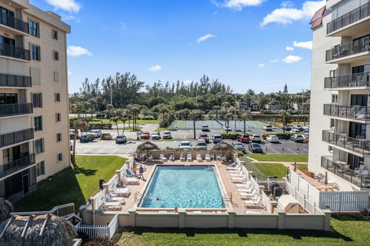 10152 S Ocean Drive, Unit 718 B, Jensen Beach, FL 34957 Photo