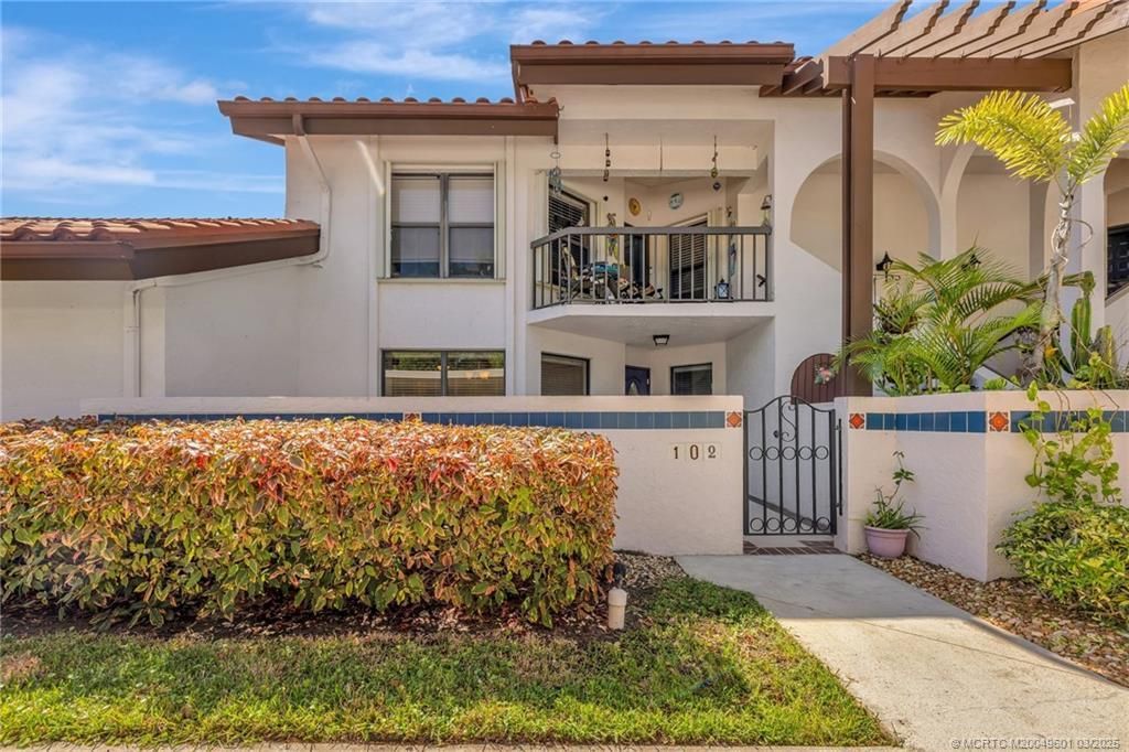 6040 SE Martinique Drive, Unit 102, Stuart, FL 34997 Photo