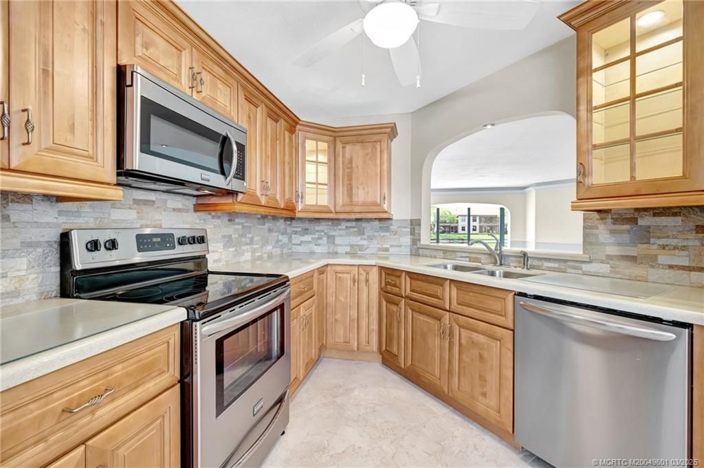 6040 SE Martinique Drive, Unit 102, Stuart, FL 34997 Photo