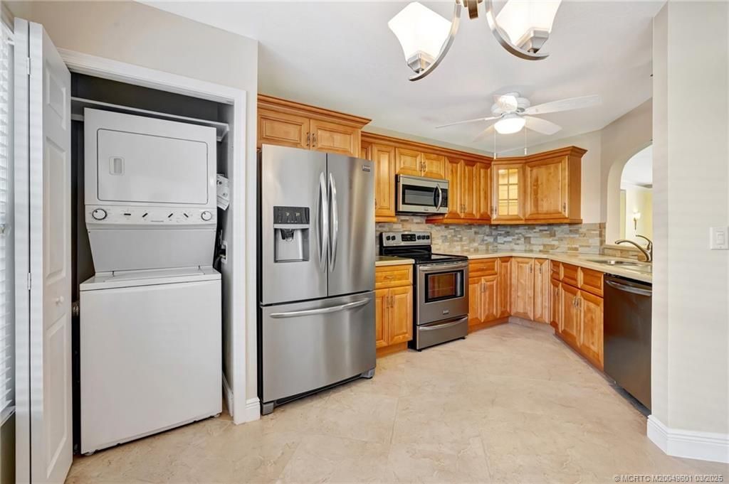 6040 SE Martinique Drive, Unit 102, Stuart, FL 34997 Photo