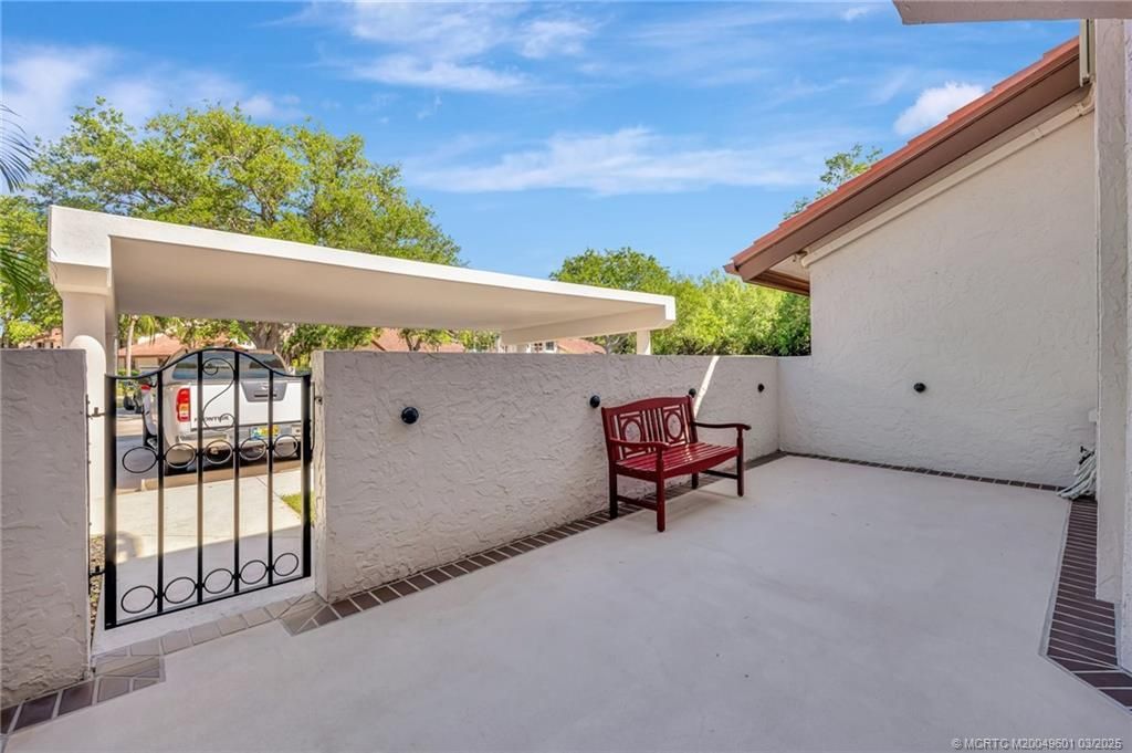 6040 SE Martinique Drive, Unit 102, Stuart, FL 34997 Photo