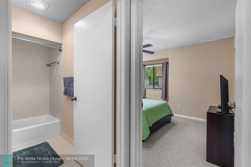 900 Crosswinds Drive, Unit D2, Greenacres, FL 33413 Photo