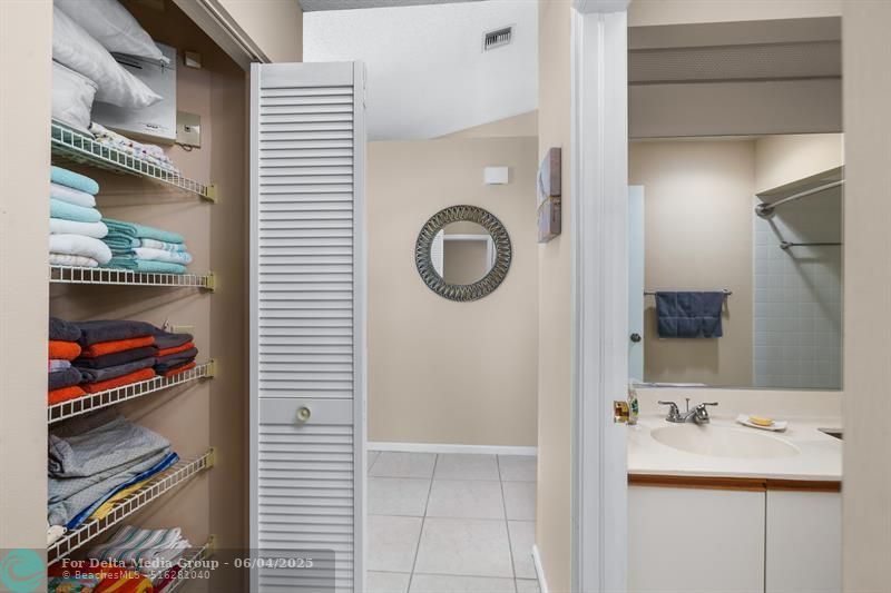 900 Crosswinds Drive, Unit D2, Greenacres, FL 33413 Photo