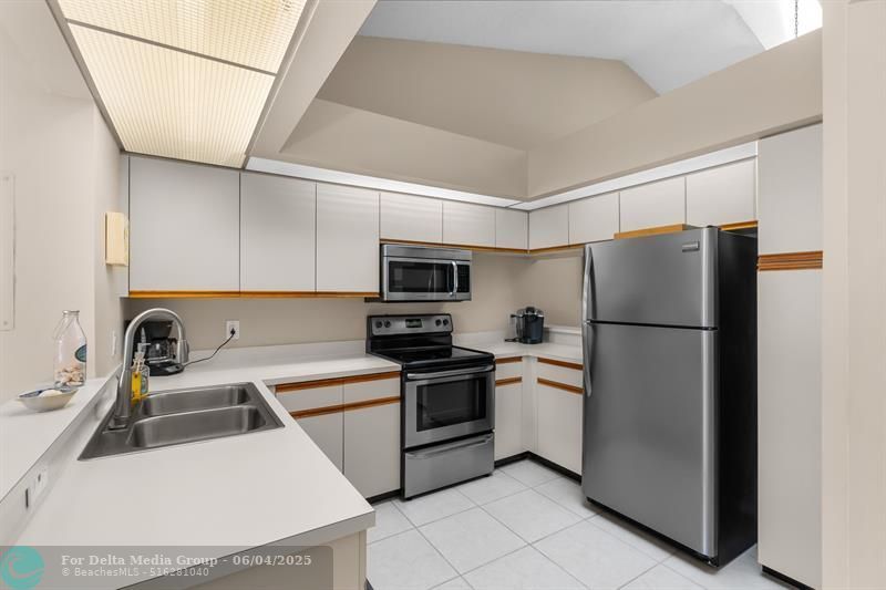 900 Crosswinds Drive, Unit D2, Greenacres, FL 33413 Photo