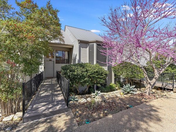 110 World Of Tennis SQ, Unit D-110, Lakeway, TX 78734