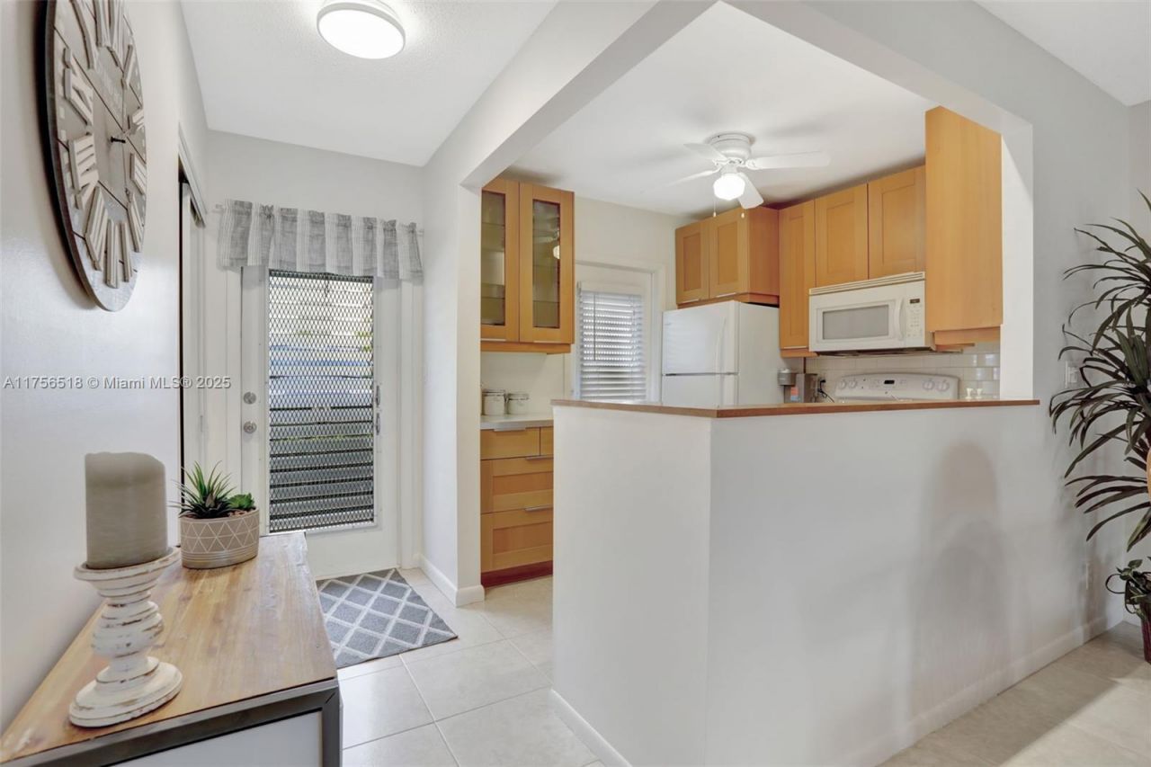 4421 NW 16th St, Unit G110, Lauderhill, FL 33313 Photo
