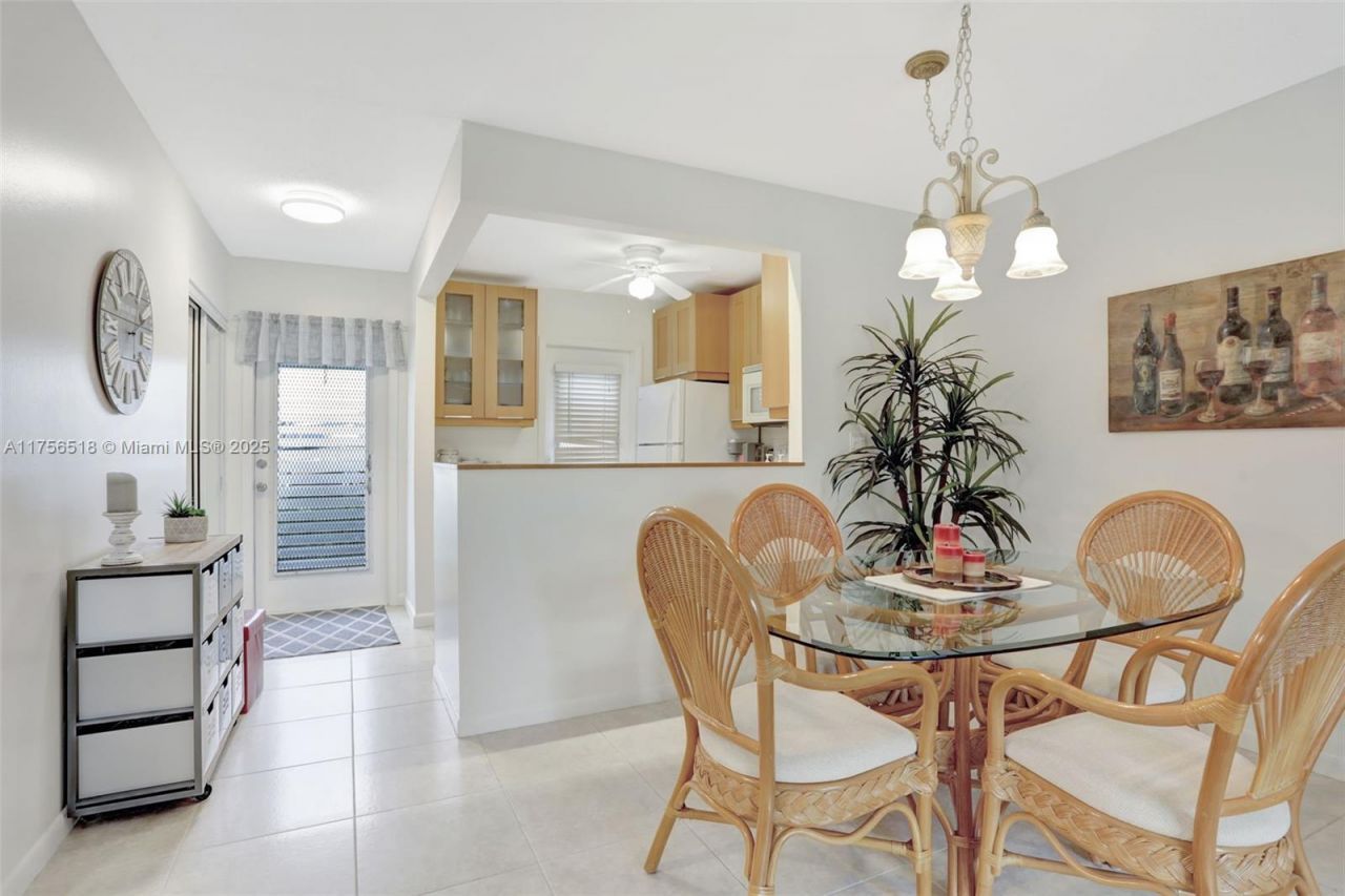 4421 NW 16th St, Unit G110, Lauderhill, FL 33313 Photo