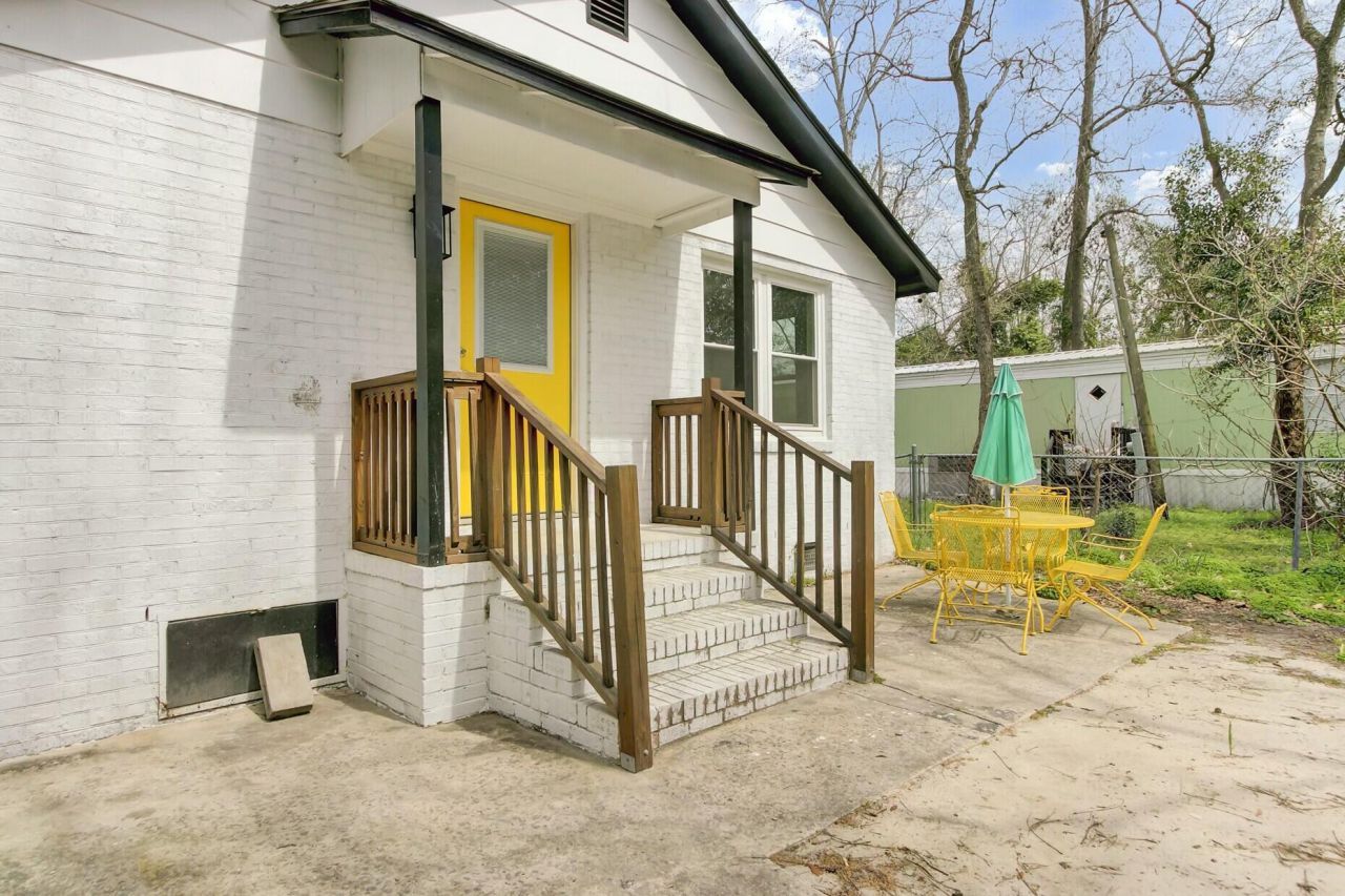 204 Delano Street Photo 25