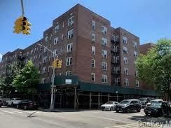 4240 Bowne St, Unit 2j, Flushing, NY 11355