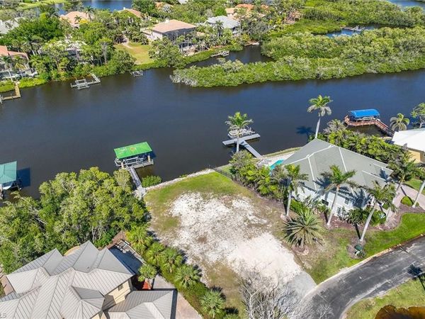 3648 Margina CIR, BONITA SPRINGS, FL 34134