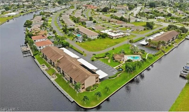 1011 SE 38th Ter, Unit 2213, Cape Coral, FL 33904 Photo
