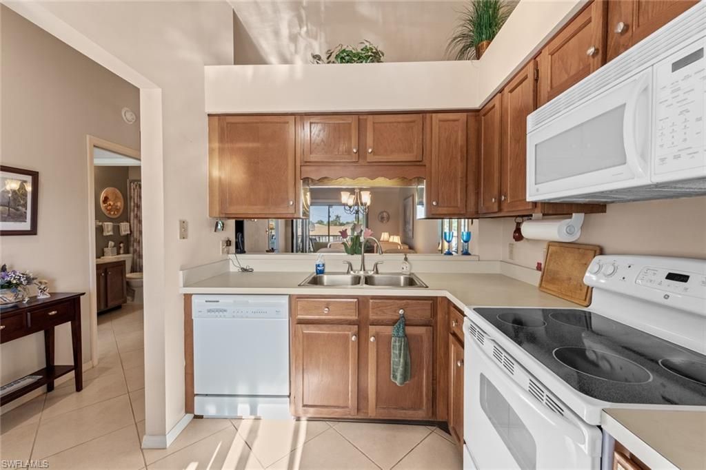 1011 SE 38th Ter, Unit 2213, Cape Coral, FL 33904 Photo