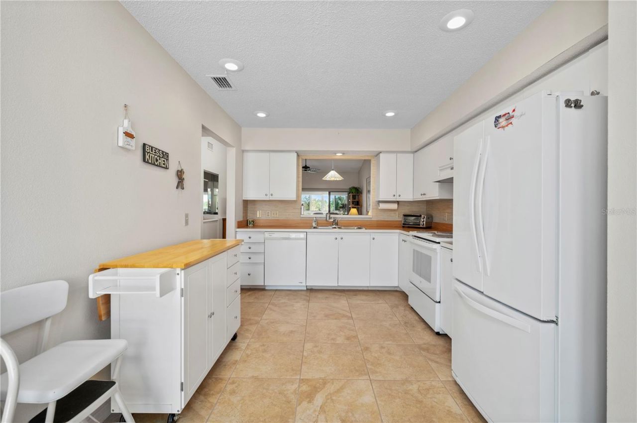 1408 San Cristobal Avenue, Unit 4, Punta Gorda, FL 33983 Photo