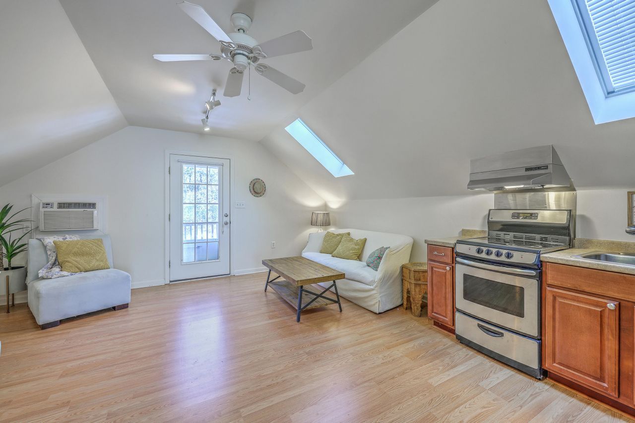 4462 Francis Younge Way Photo 21